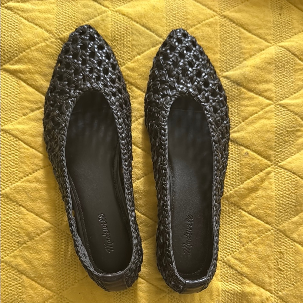 Madewell Brown Flats Elegant Woven Design